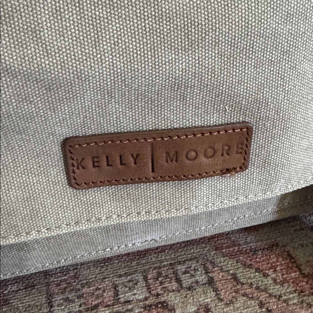 Kelly Moore Olive Green Canvas Camera Bag with Brown Leather Accents - Picture 2 of 6